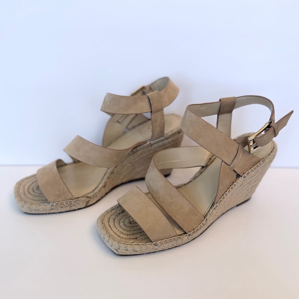 Vince Camuto Martissy beige Suede Espadrille Wedge sandals in Dulce De Leche, 8